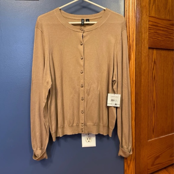 Relativity Cardigan - Picture 1 of 3